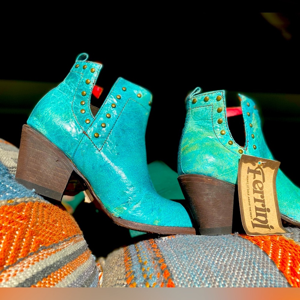 Ferrini Turquoise Cowgirl Couture Boho Boots Italian Leather Ankle Booties US 9B